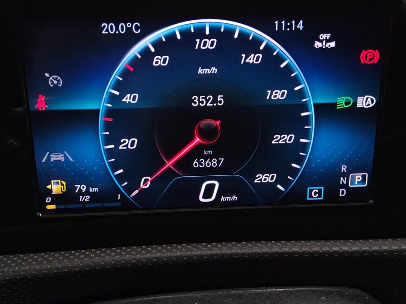 Mercedes-Benz CLA 200 d Shooting Brake automatik Progressive • AHK — 8