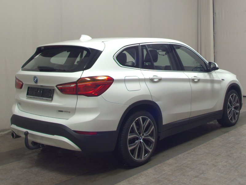 BMW X1 xDrive25e automatik Advantage • HUD • ACC — 4