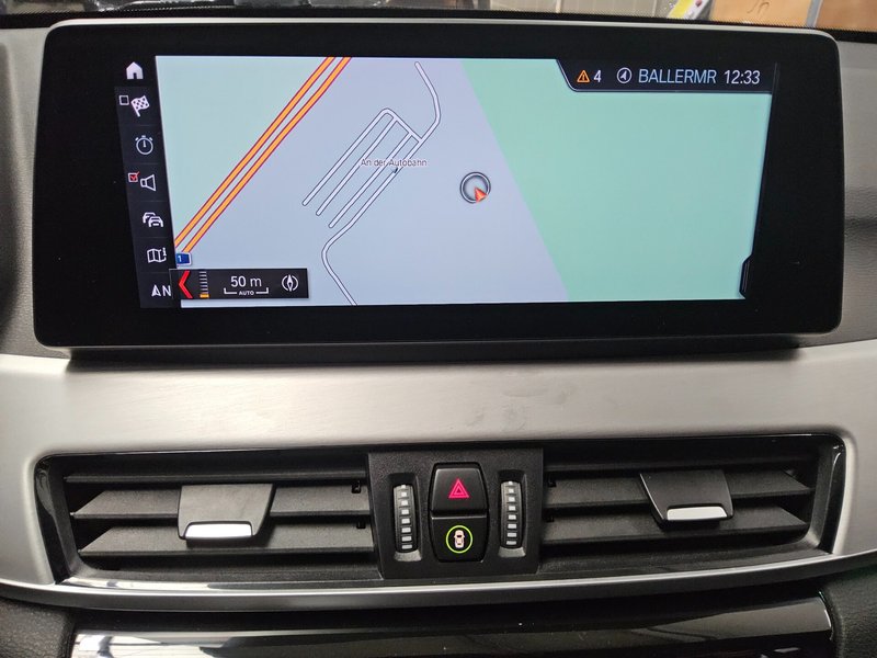 BMW X1 xDrive25e automatik Advantage • HUD • ACC — 7