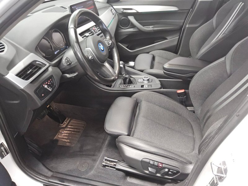 BMW X1 xDrive25e automatik Advantage • HUD • ACC — 8