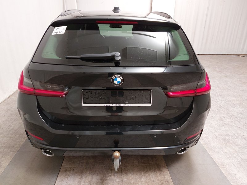 BMW 320d Touring automatik • AHK • HUD — 14