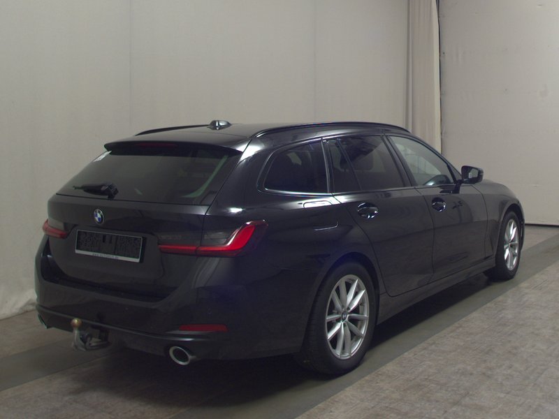 BMW 320d Touring automatik • AHK • HUD — 4