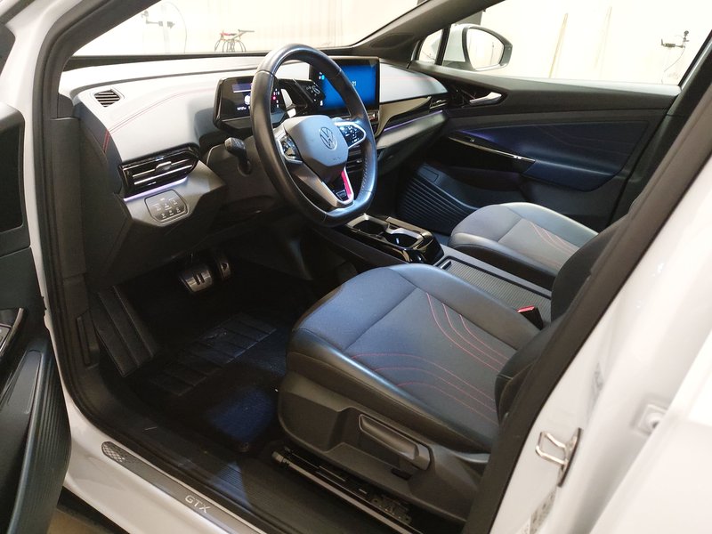 Volkswagen ID.4 GTX 4MOTION — 6