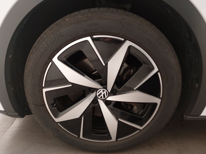 Volkswagen ID.4 GTX 4MOTION — 8