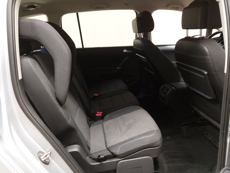 Volkswagen Touran 2.0 TDI automatik Comfortline • Električna peta vrata — 12
