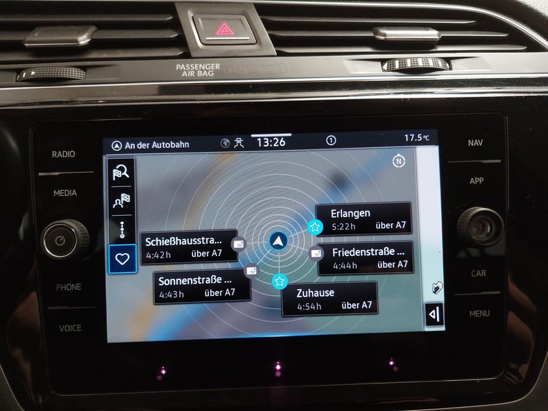Volkswagen Touran 2.0 TDI automatik Comfortline • Električna peta vrata — 17