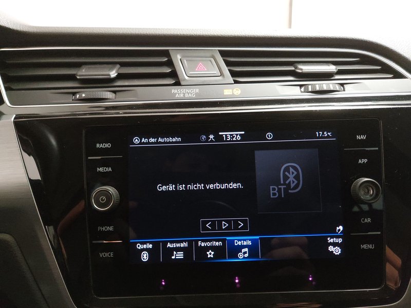 Volkswagen Touran 2.0 TDI automatik Comfortline • Električna peta vrata — 18