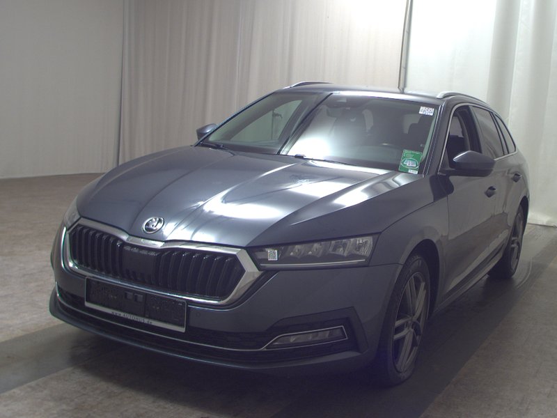 Škoda Octavia Kombi 2.0 TDI automatik Style • ACC • električna peta vrata — 2
