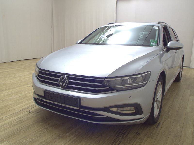 Volkswagen Passat Variant 2.0 TDI automatik 4MOTION Business • ACC • Full LED — 2