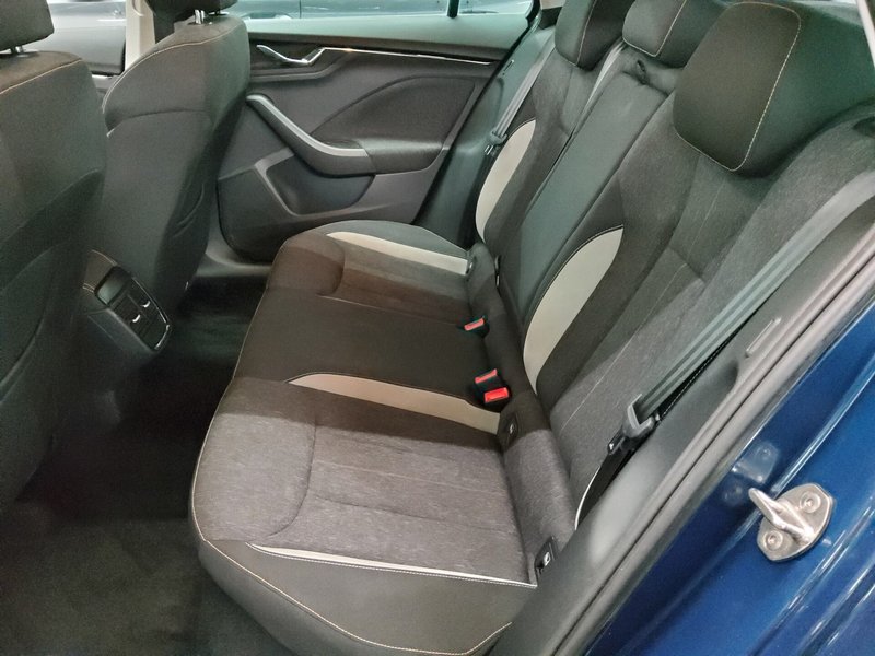 Škoda Kamiq 1.0 TSI automatik Style • ACC • električna vrata prtljažnika — 13
