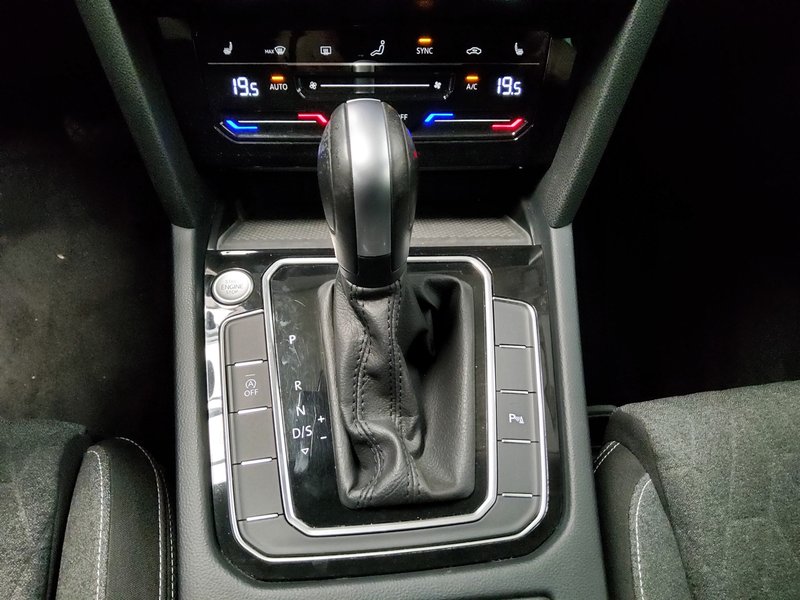 Volkswagen Passat Variant 2.0 TDI automatik Business • ACC • AHK — 6