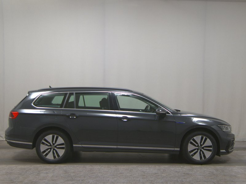 Volkswagen Passat Variant GTE 1.4 TSI automatik • ACC • kuka