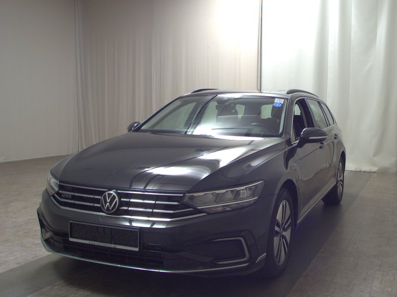 Volkswagen Passat Variant GTE 1.4 TSI automatik • ACC • kuka — 10