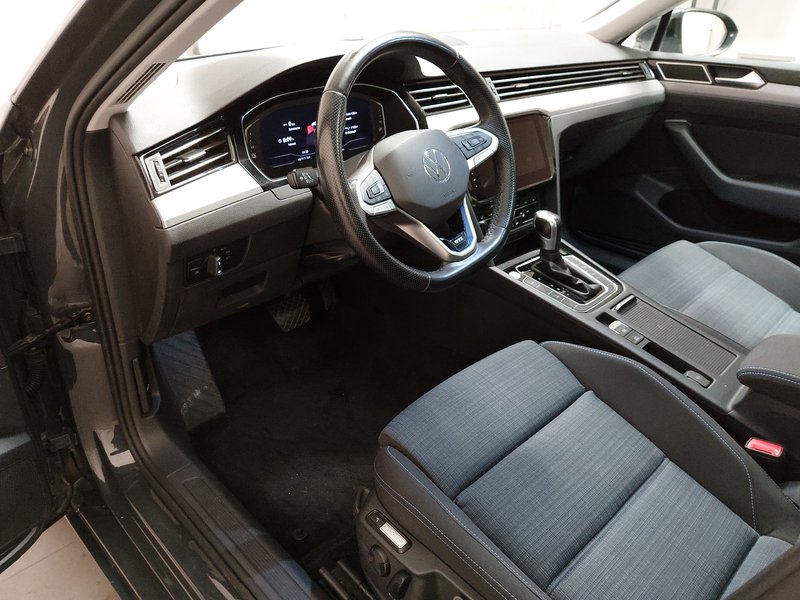 Volkswagen Passat Variant GTE 1.4 TSI automatik • ACC • kuka — 3