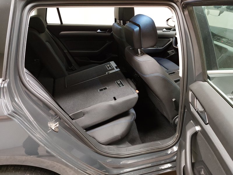 Volkswagen Passat Variant GTE 1.4 TSI automatik • ACC • kuka — 8