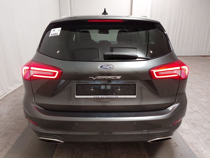 Ford Focus Turnier 1.5 EcoBlue automatik Vignale • ACC • el. peta vrata — 14