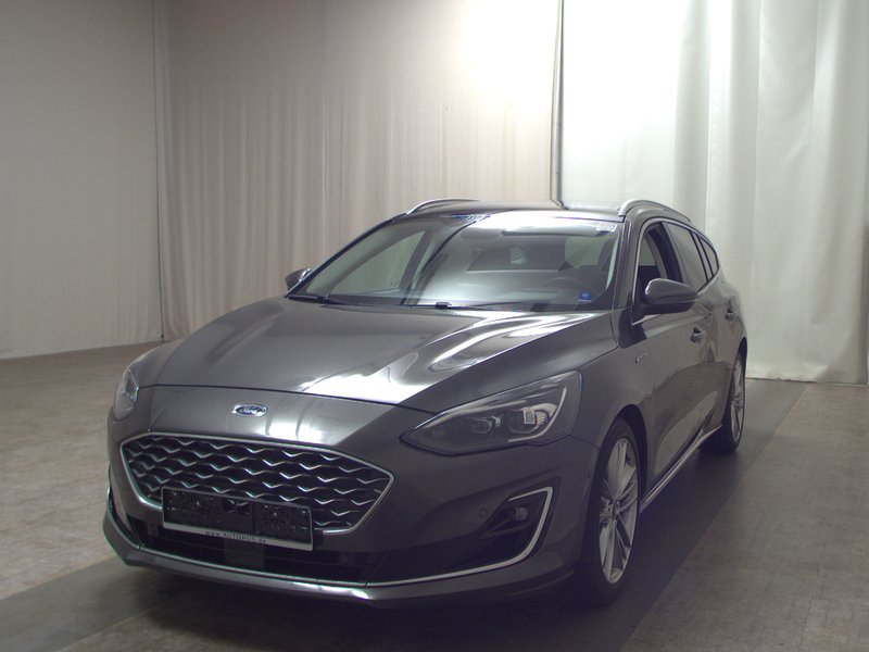 Ford Focus Turnier 1.5 EcoBlue automatik Vignale • ACC • el. peta vrata — 2