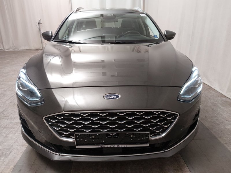 Ford Focus Turnier 1.5 EcoBlue automatik Vignale • ACC • el. peta vrata — 9