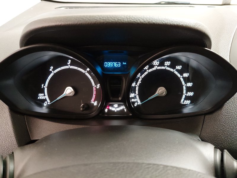 Ford Transit Courier Kasten — 20