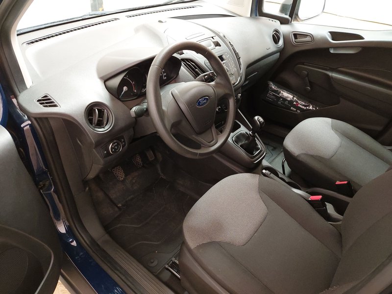 Ford Transit Courier Kasten — 6