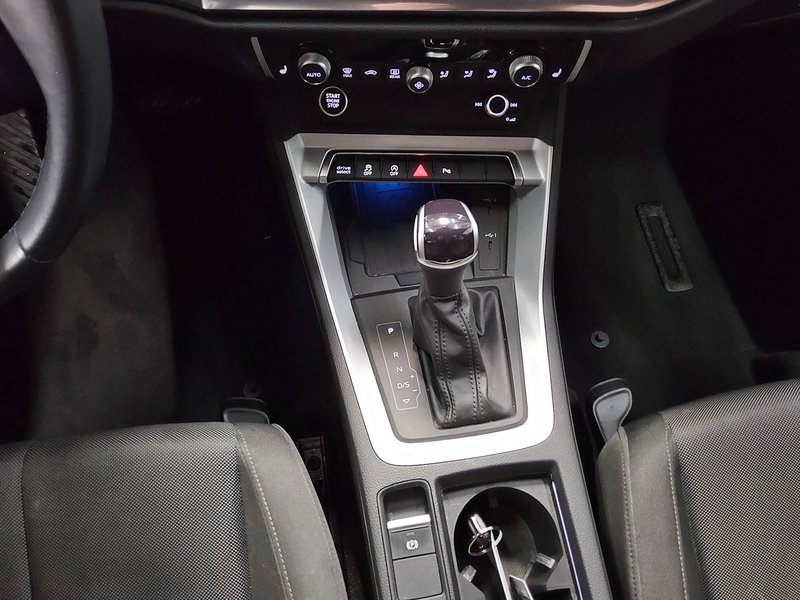Audi Q3 Sportback 40 TDI automatik S line • Full LED • digitalni instrumenti — 6