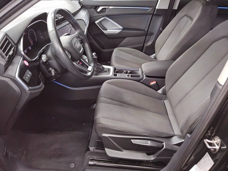 Audi Q3 Sportback 40 TDI automatik S line • Full LED • digitalni instrumenti — 9