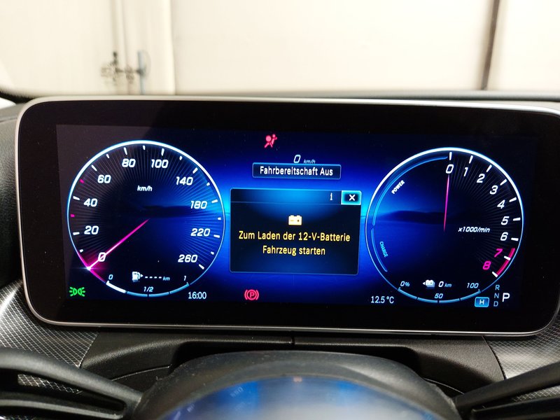 Mercedes-Benz C 300 e karavan automatik Avantgarde • ACC • AHK — 23