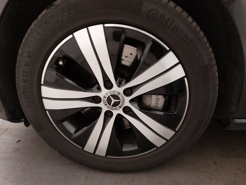 Mercedes-Benz C 300 e karavan automatik Avantgarde • ACC • AHK — 8