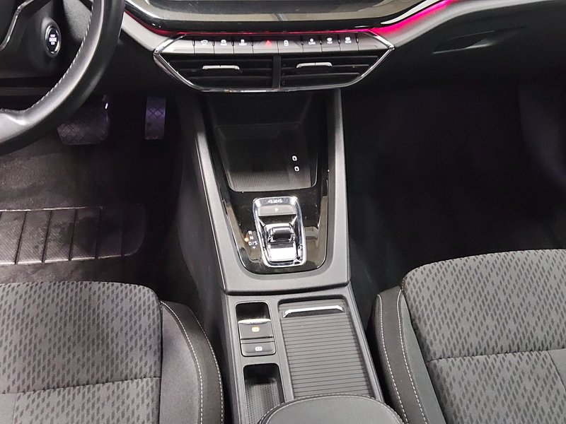 Škoda Octavia Combi 2.0 TSI 4x4 Style automatik • ACC • AHK — 6