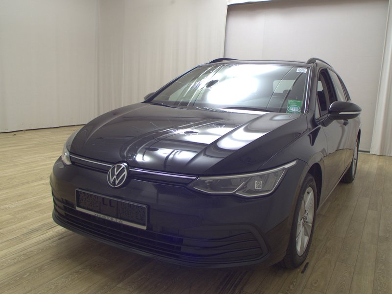 Volkswagen Golf 8 Variant 2.0 TDI automatik Life • ACC • Full LED — 2