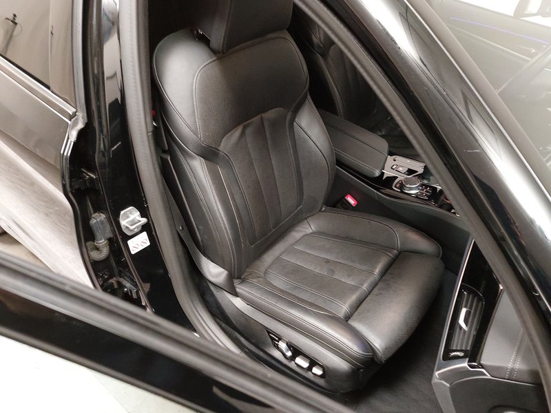 BMW 520d Touring Luxury-Line automatik • ACC • AHK — 10