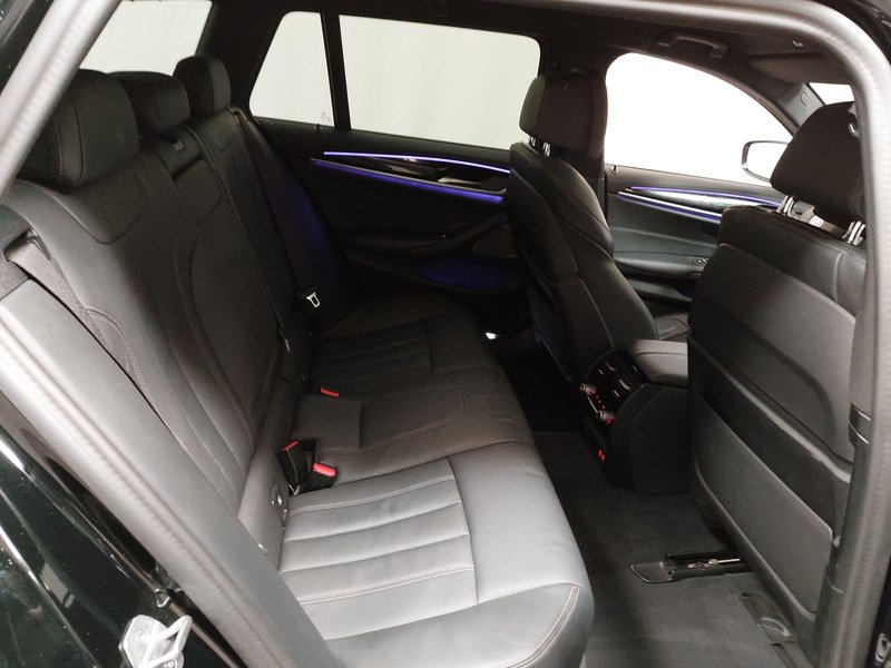 BMW 520d Touring Luxury-Line automatik • ACC • AHK — 12