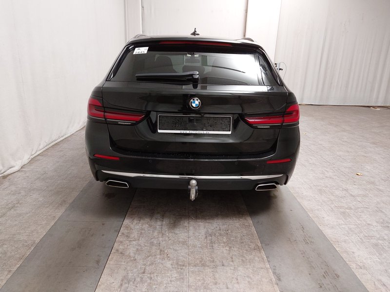 BMW 520d Touring Luxury-Line automatik • ACC • AHK — 14