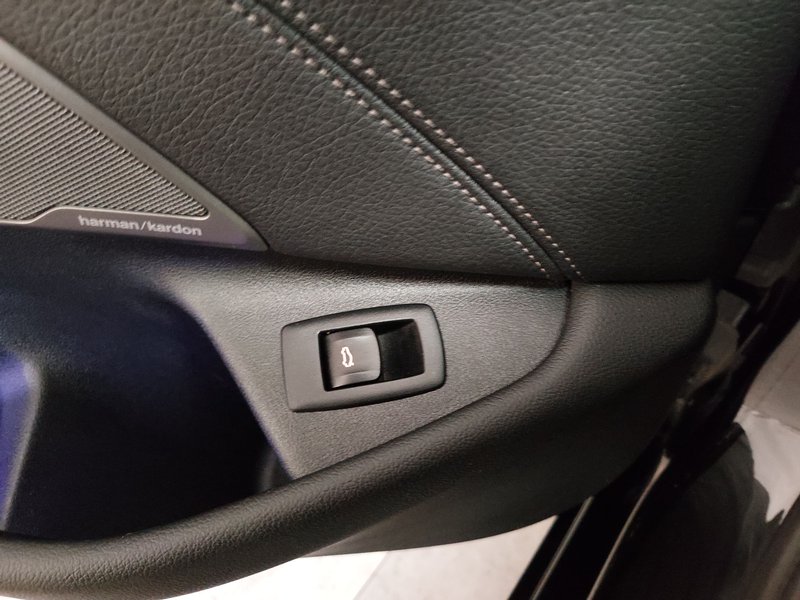 BMW 520d Touring Luxury-Line automatik • ACC • AHK — 16