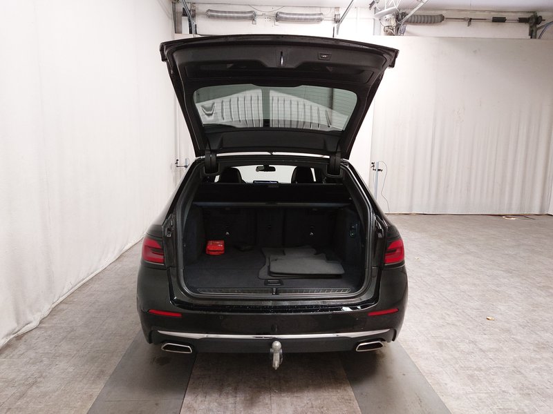 BMW 520d Touring Luxury-Line automatik • ACC • AHK — 18