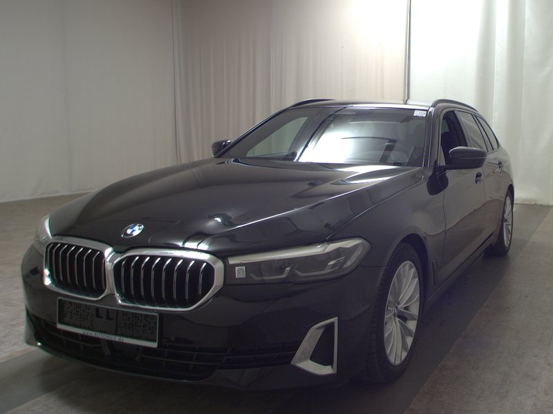 BMW 520d Touring Luxury-Line automatik • ACC • AHK — 2