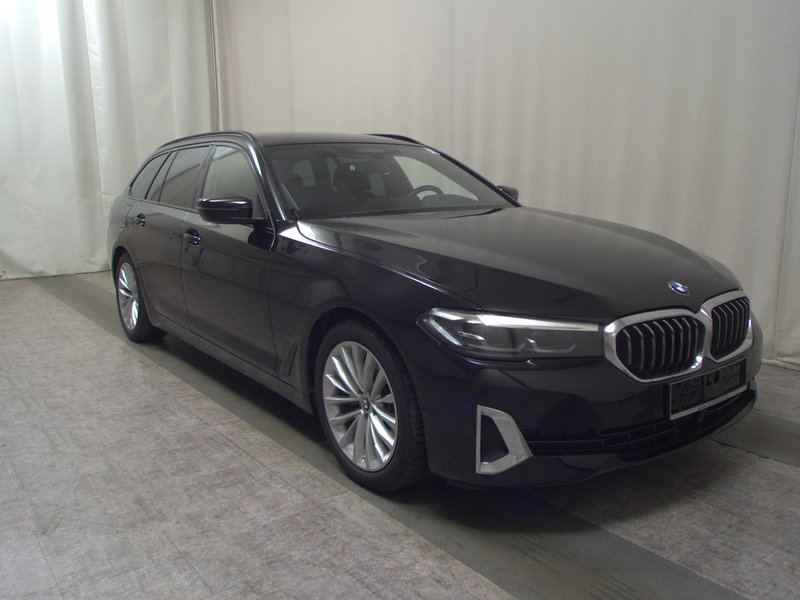 BMW 520d Touring Luxury-Line automatik • ACC • AHK — 3