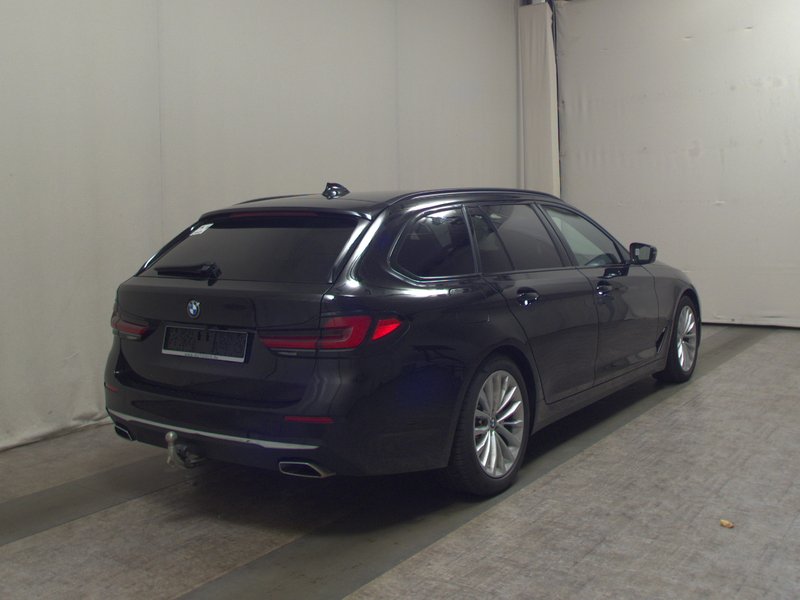 BMW 520d Touring Luxury-Line automatik • ACC • AHK — 4
