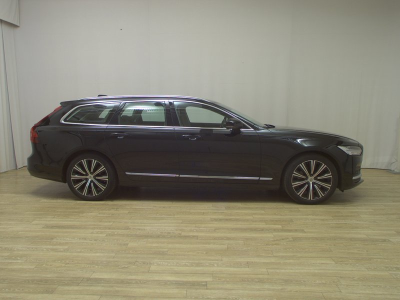 Volvo V90 B4 D Plus Bright automatik • ACC • el. peta vrata