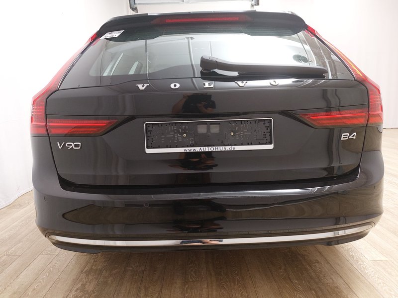 Volvo V90 B4 D Plus Bright automatik • ACC • el. peta vrata — 16