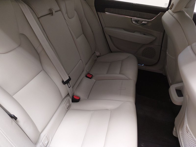 Volvo V90 B4 D Plus Bright automatik • ACC • el. peta vrata — 22