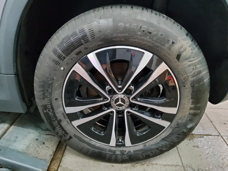 Mercedes-Benz GLA 180 d automatik Style • koža • Full LED — 11