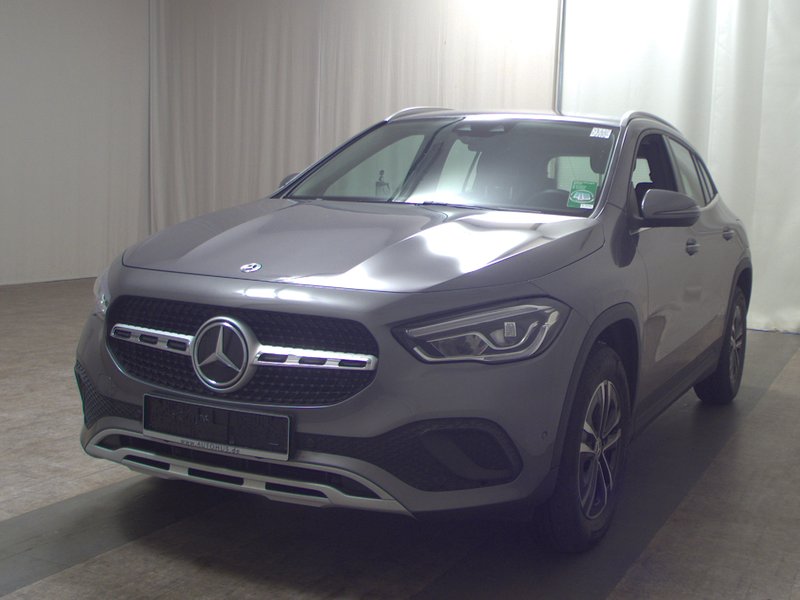 Mercedes-Benz GLA 180 d automatik Style • koža • Full LED — 2
