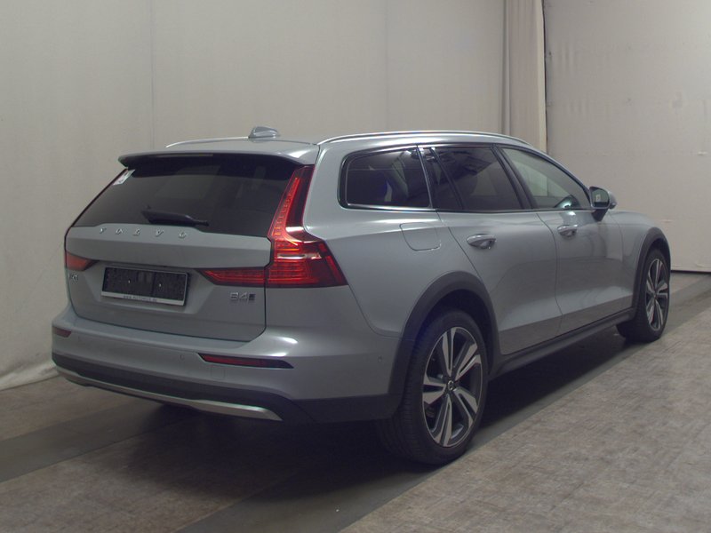 Volvo V60 Plus AWD automatik • Full LED • ACC — 4