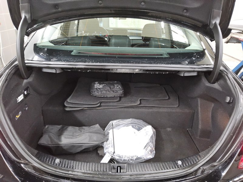 Mercedes-Benz C 300 de automatik Avantgarde • AHK • LED — 12