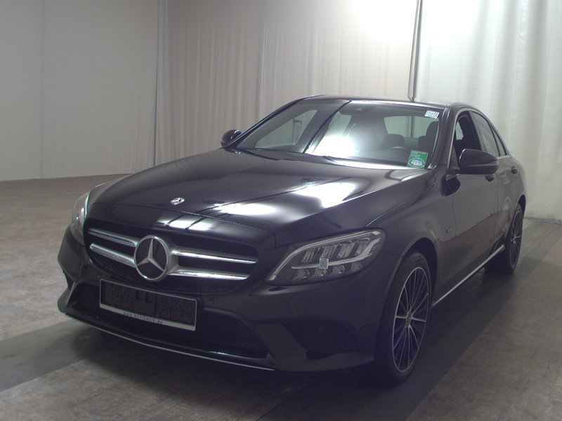 Mercedes-Benz C 300 de automatik Avantgarde • AHK • LED — 2