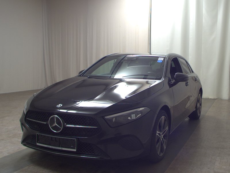 Mercedes-Benz A 250 e automatik Progressive • Full LED • digitalni instrumenti — 2