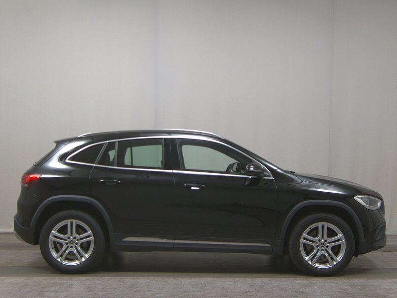 Mercedes-Benz GLA 220 d 4MATIC automatik Progressive • ACC • kuka