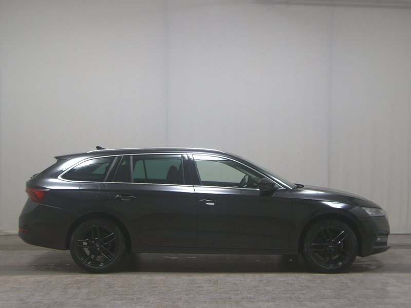 Škoda Octavia Kombi 1.5 TSI automatik Style • ACC • AHK