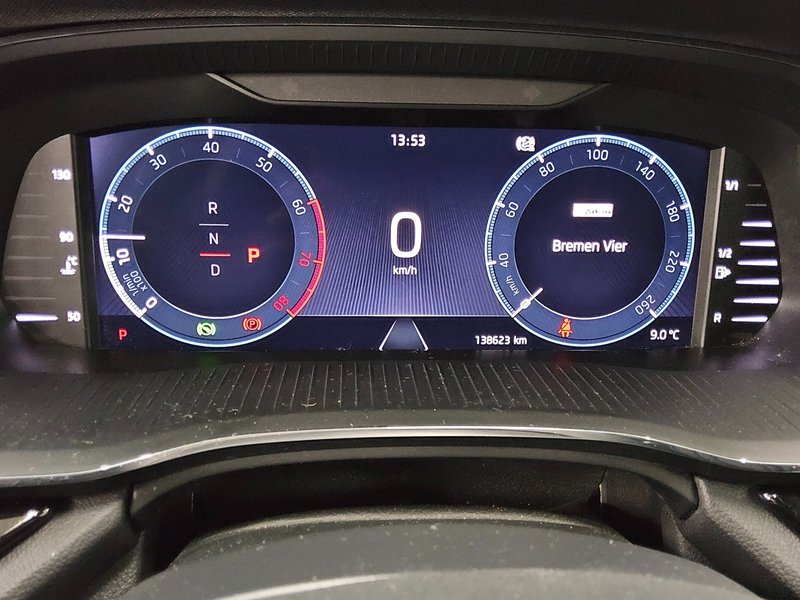 Škoda Octavia Kombi 1.5 TSI automatik Style • ACC • AHK — 8
